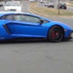 Meet your Posher, Devin